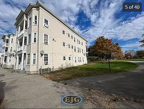 205 1/2 Pine St Photo 1