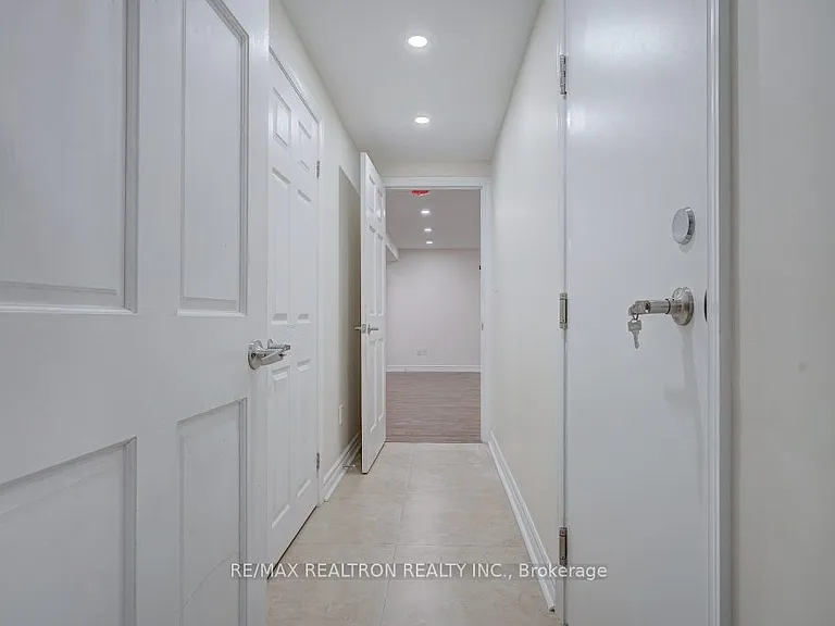 41 Oswell Dr #BSMNT — Photo 22