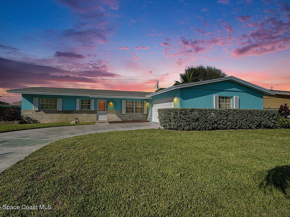 1st image of 2125 Plumosa Way
