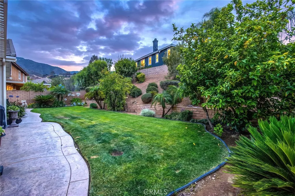4 bed, 3557 sqft, $5,500 — Photo 4