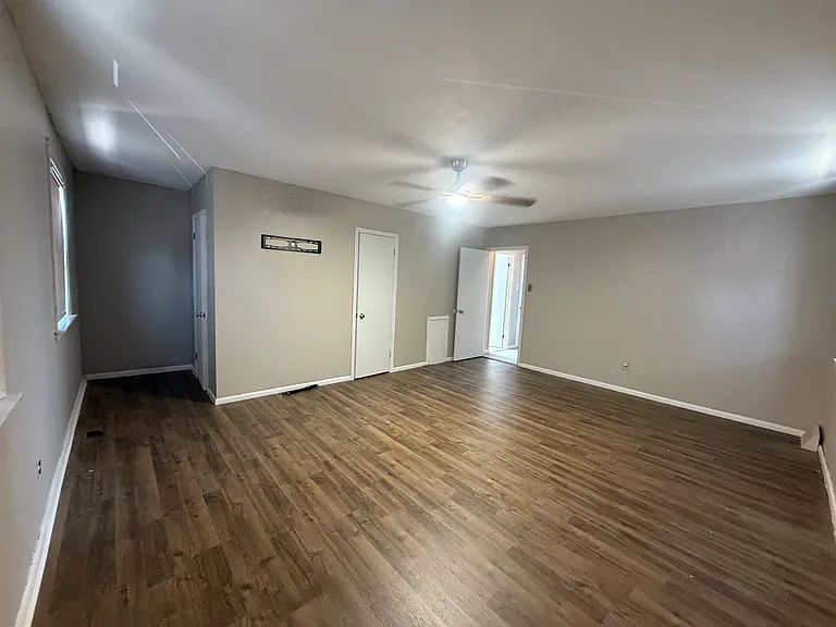 10211 Ambridge Pl — Photo 18