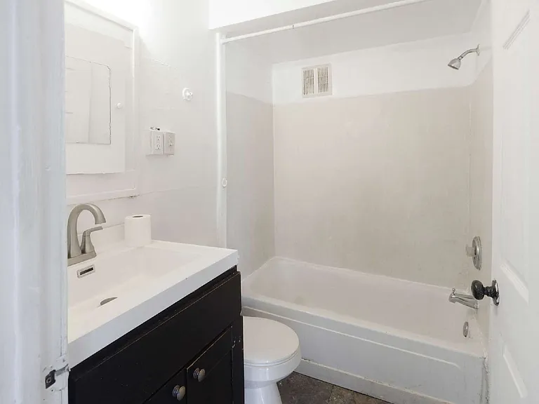 690 York Ave #1 — Photo 4