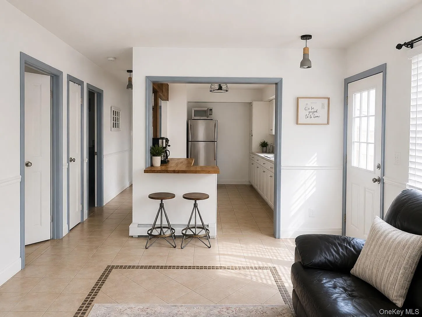 2 bed, 1.0 bath, $3,600 — Photo 3