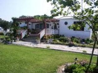611 Russell Creek Rd, Beaufort, NC 28516
