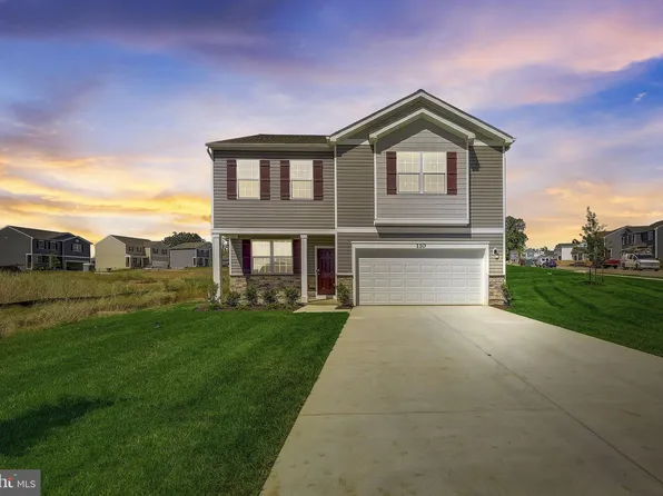 131 Call Ct, Martinsburg, WV 25403