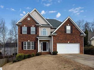 19 Crowsnest Ct, Simpsonville, SC 29680