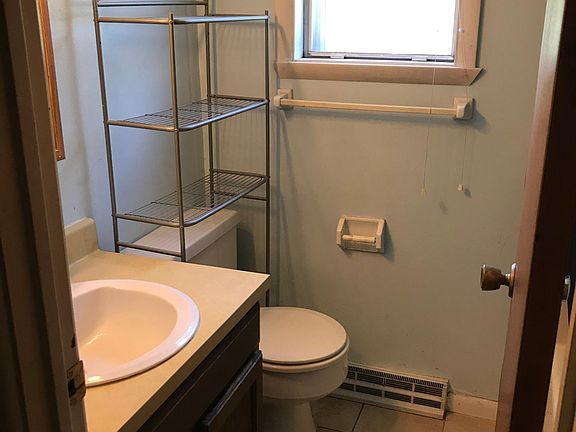 4th image of 2422-24 Poplar St