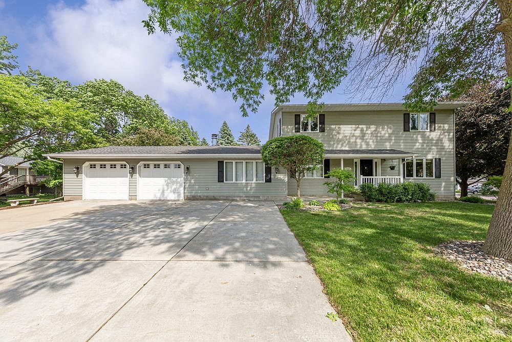 1525 21st Ave NW, Faribault, MN 55021 | MLS #6731118 | Zillow