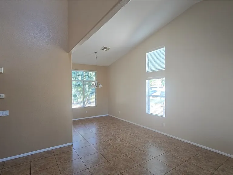 616 Bengal Bay Ave — Photo 3