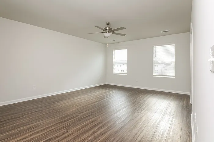111 Percheron Dr — Photo 8