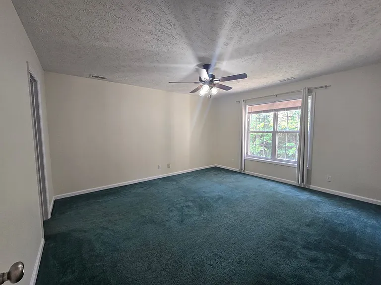 3411 Lainey Ln #C — Photo 7