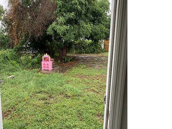 3rd image of 818 21st St Unit A