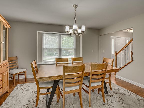 4th image of 6113 Kingsgate Dr