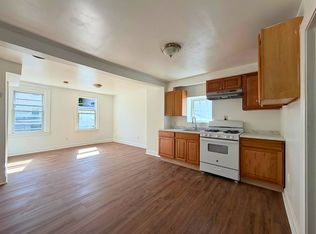 278 Washington St #2F, Newburgh, NY 12550