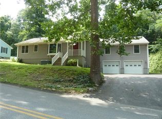 54 Mountain Rd, Cornwall On Hudson, NY 12520
