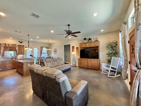 5th image of 1094 Raintree Ln