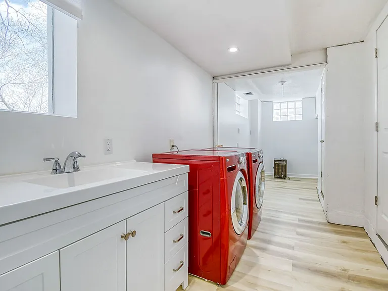 4220 36th St W — Photo 24