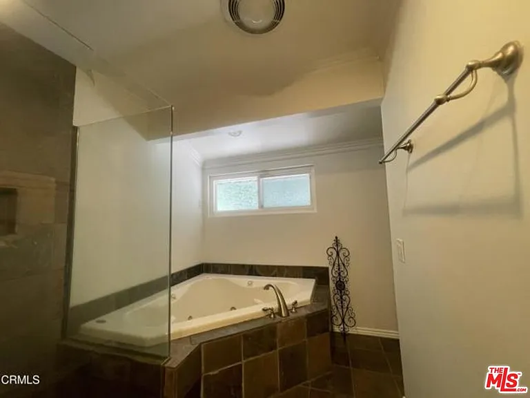 1024 Laguna Ter — Photo 27