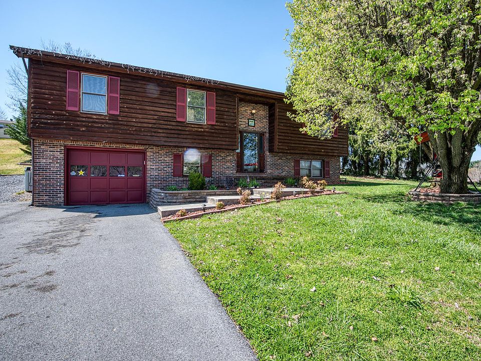 1st image of 131 Claremont Cir