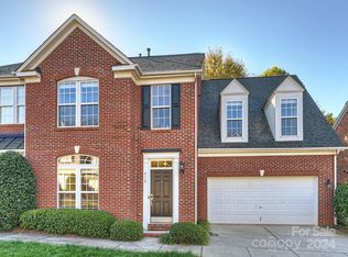 5117 Berkeley Creek Ln, Charlotte, NC 28277
