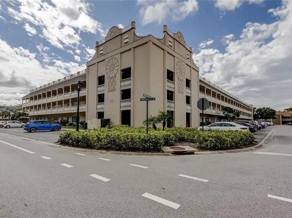 2170 Americus Blvd N APT 64, Clearwater, FL 33763