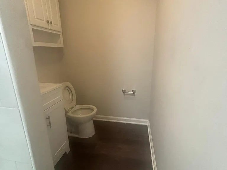 87 Vine St — Photo 12