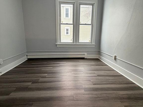 3rd image of 308 Douglas Ave #5