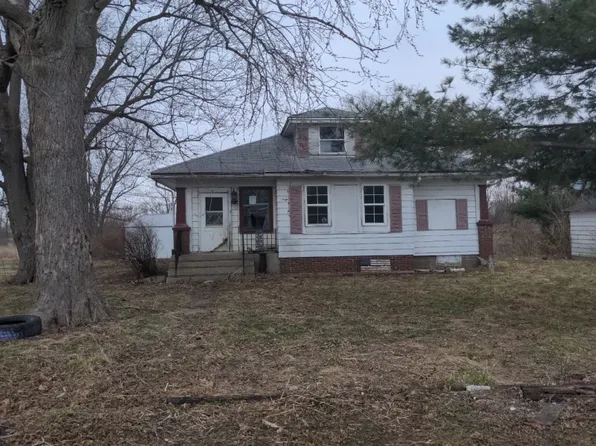 3609 Artesian Ave, Armstrong, IL 61812