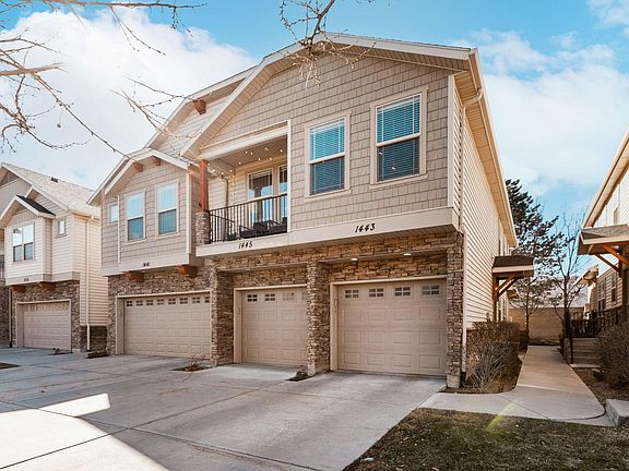 2nd image of 1443 W Stone Meadow Dr