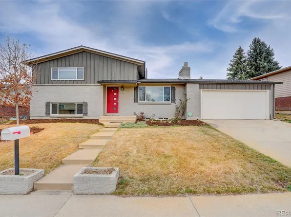 218 Pikes Peak Place, Longmont, CO 80504