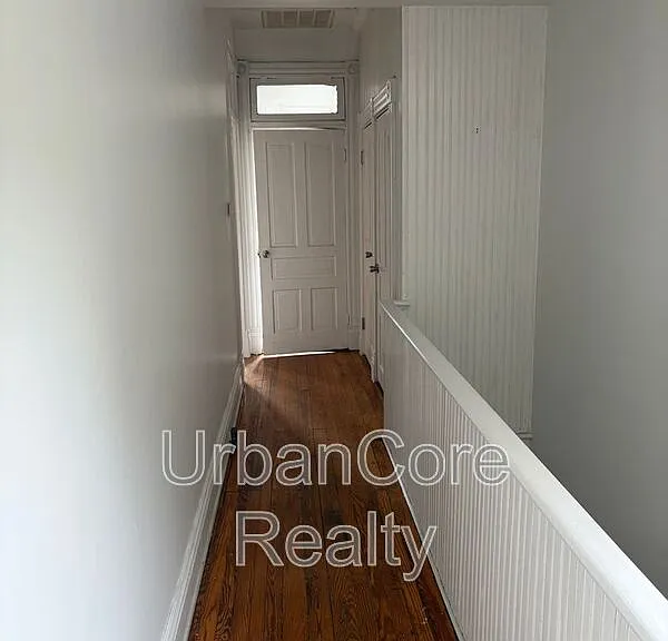 621 N 31st St #B — Photo 21