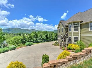 29 S Lindon Cove Rd, Candler, NC 28715