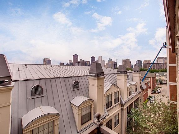 2nd image of 2848 Woodside St APT 502