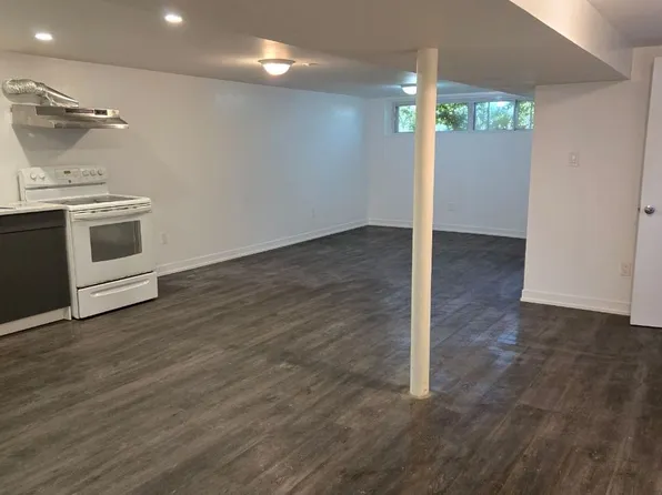 61 Lewiston Rd #Basement, Toronto, ON M1P 1X8