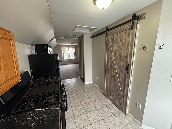2nd image of 3954 E Pulaski Ave