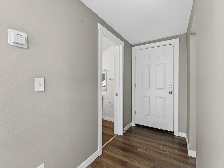 710 S L St #3 — Photo 11