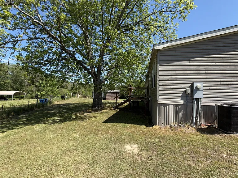198 County Road 1165 — Photo 26