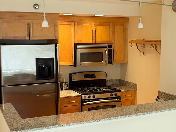 4th image of 53 Boerum Pl APT 11C
