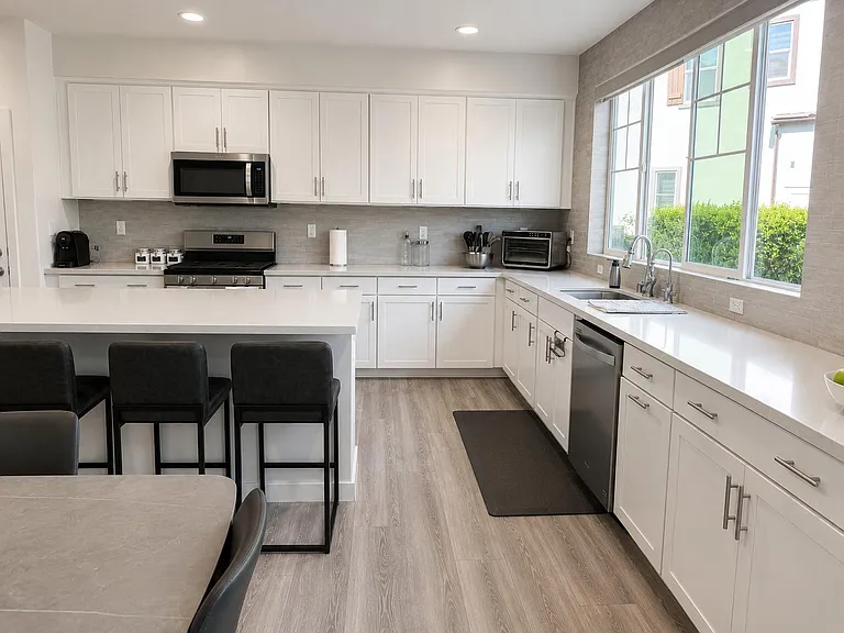 140 Farmhouse Dr #4 — Photo 11