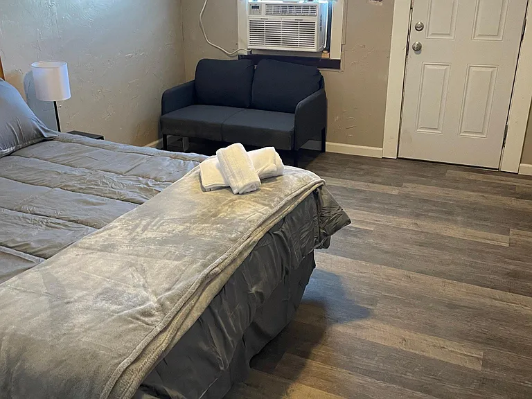 316 E Flaming Gorge Way #219 — Photo 2