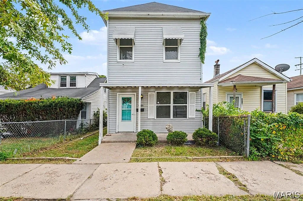 3 bed, 1.5 bath, 1536 sqft, $1,450 — Photo 1