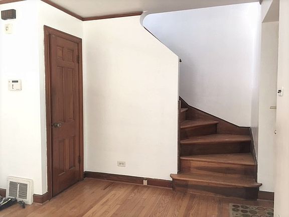 3rd image of 4308 S Christiana Ave