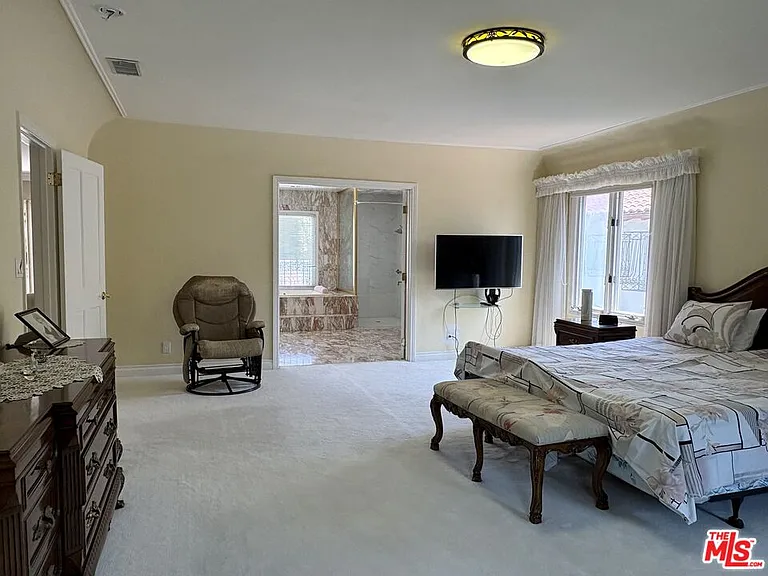 414 N Las Palmas Ave — Photo 31