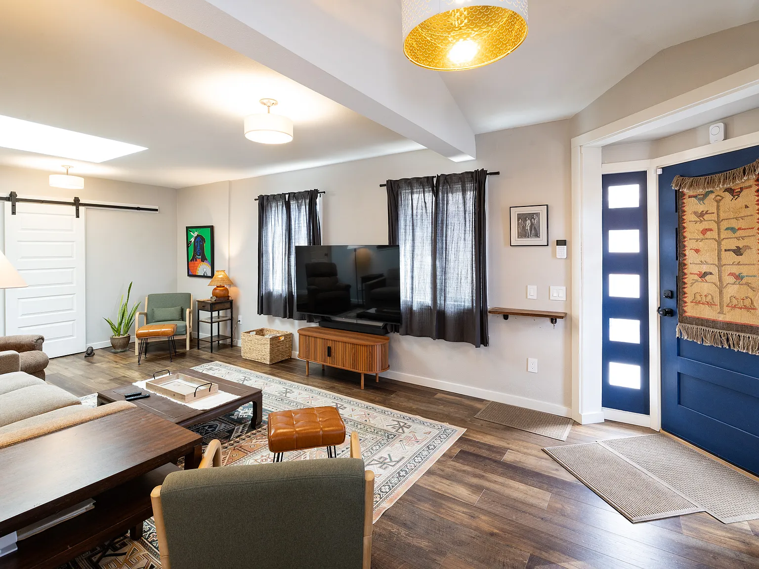 3 bed, 1661 sqft, $3,900 — Photo 3