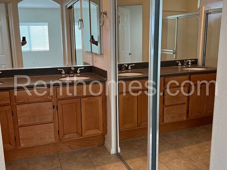 10326-28 Scripps Poway Pkwy — Photo 13