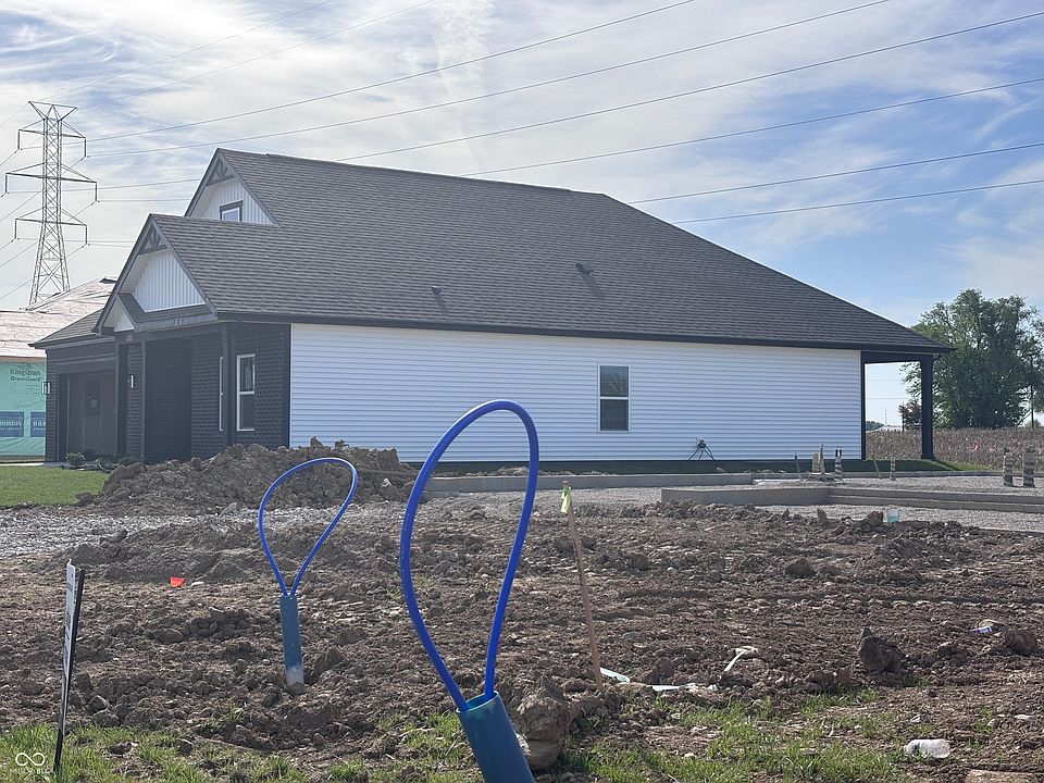2nd image of 1159 Blackstone Ave