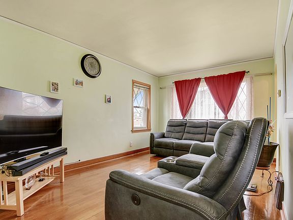 2nd image of 5551 S Kenneth Ave