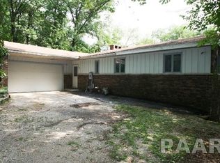 327 Brandy Dr, Mackinaw, IL