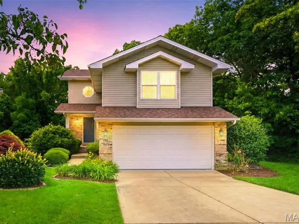 706 Norwood Ter, Lake Saint Louis, MO 63367