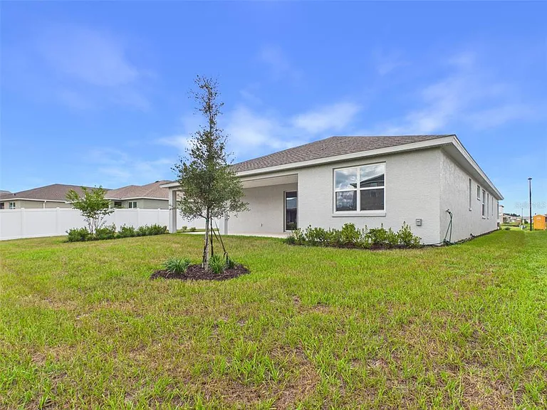 5717 SW 71st Ct — Photo 35